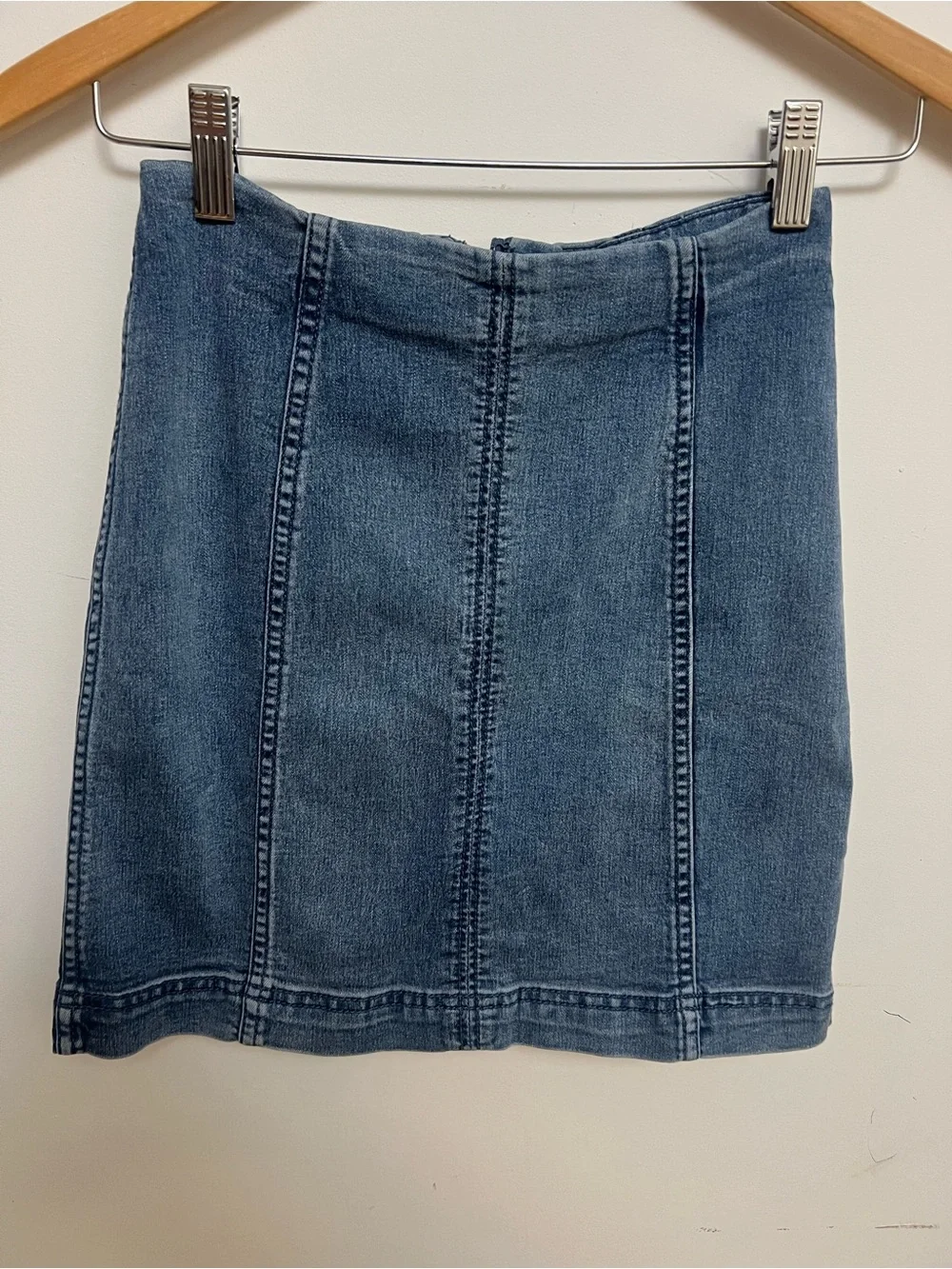 Classic denim mini skirt Free People size 4